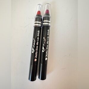 Lot of 2 Amuse XoXo Kiss Me Lip Stick Crayons Red & Berry Shades New Vintage